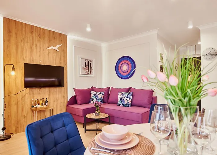 Golden Hour Apartments- Plac Slowianski 25