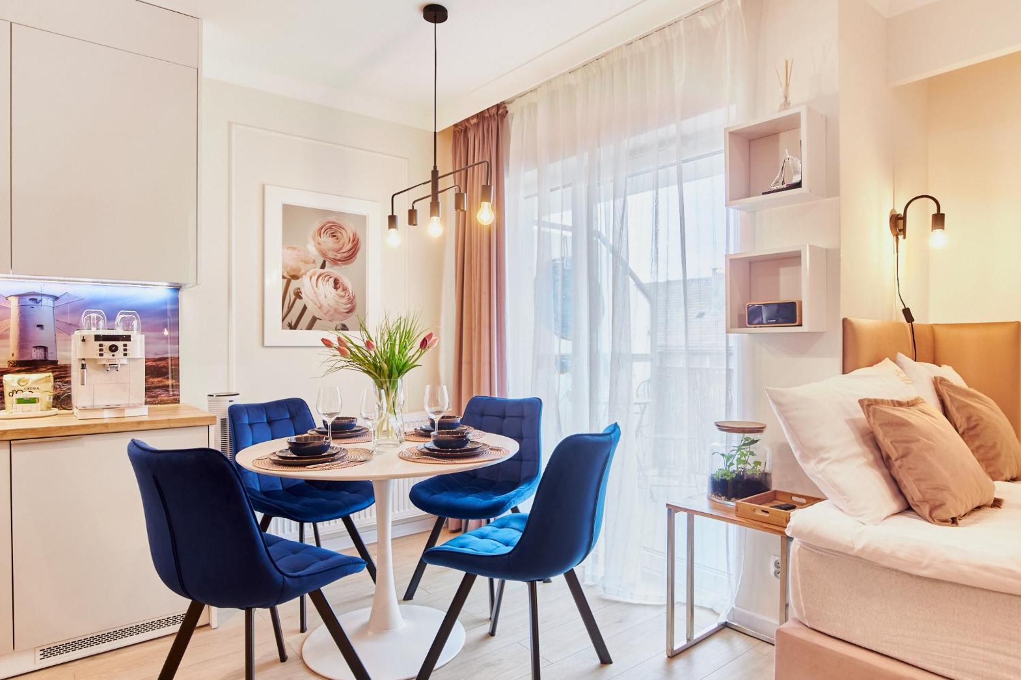 Golden Hour Apartments- Plac Slowianski 25 *